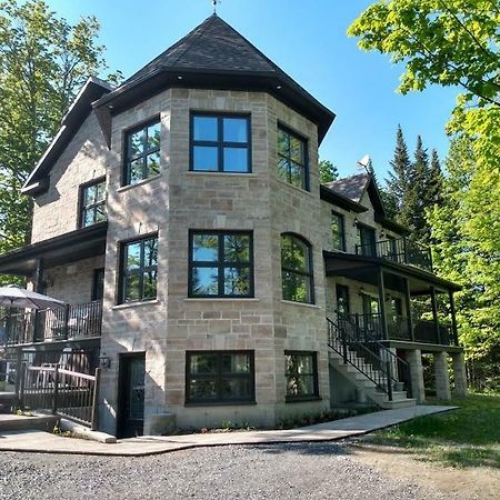 Manoir La Licorne Apartment Notre-Dame-du-Lac Екстериор снимка